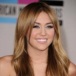 Miley Cirus la reina Teen